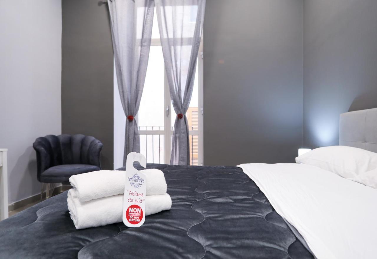 Residenza Esposito Economy Rooms Наполи Екстериор снимка