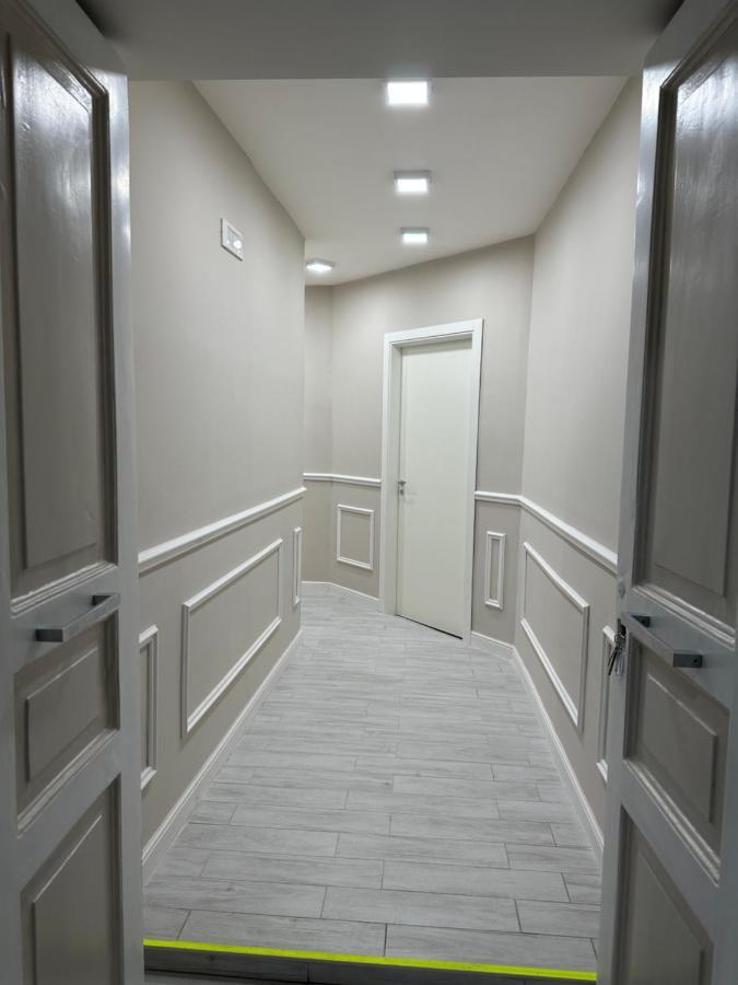 Residenza Esposito Economy Rooms Наполи Екстериор снимка