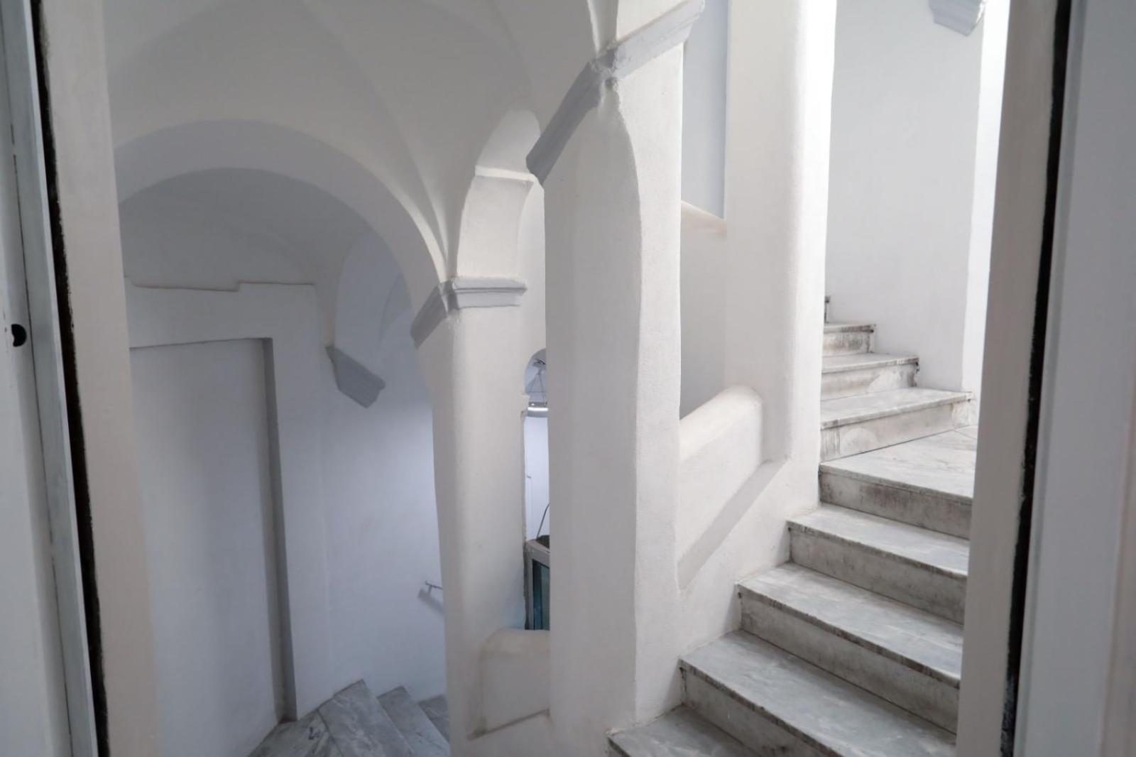 Residenza Esposito Economy Rooms Наполи Екстериор снимка