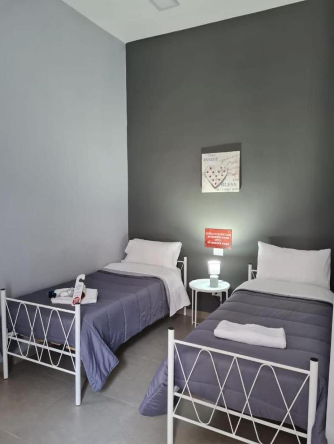 Residenza Esposito Economy Rooms Наполи Екстериор снимка