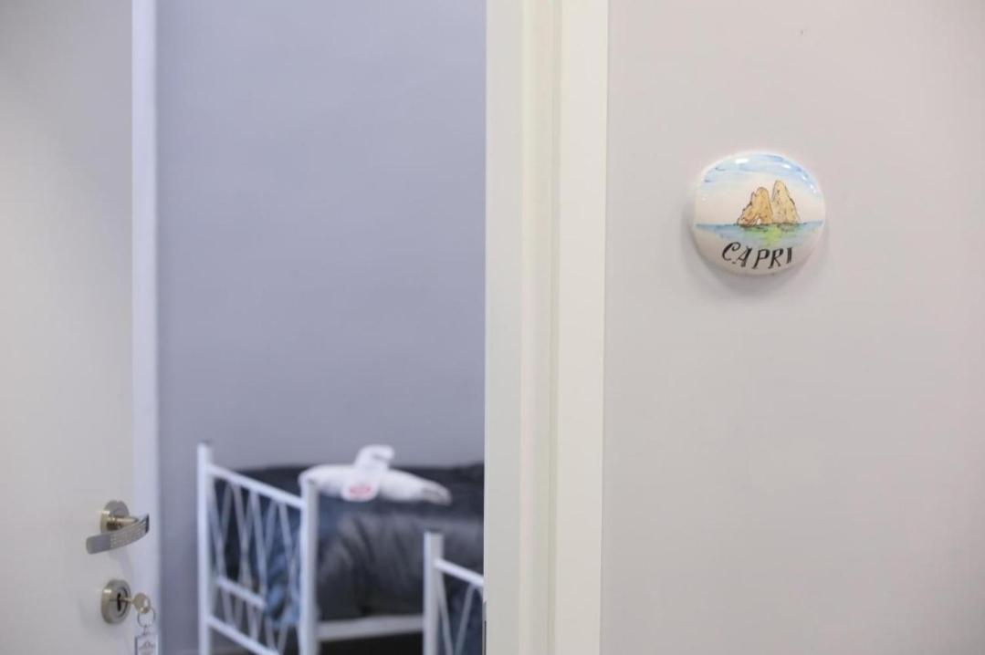 Residenza Esposito Economy Rooms Наполи Екстериор снимка